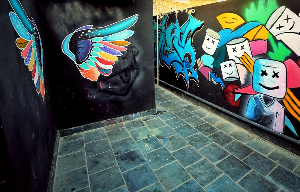 Graffiti & Interactive Mural Art