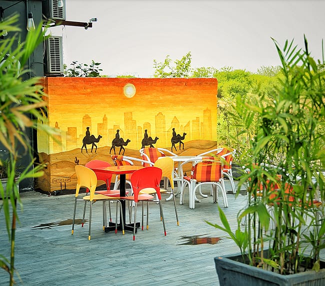 Al-Basrah Lounge Restaurant wall art